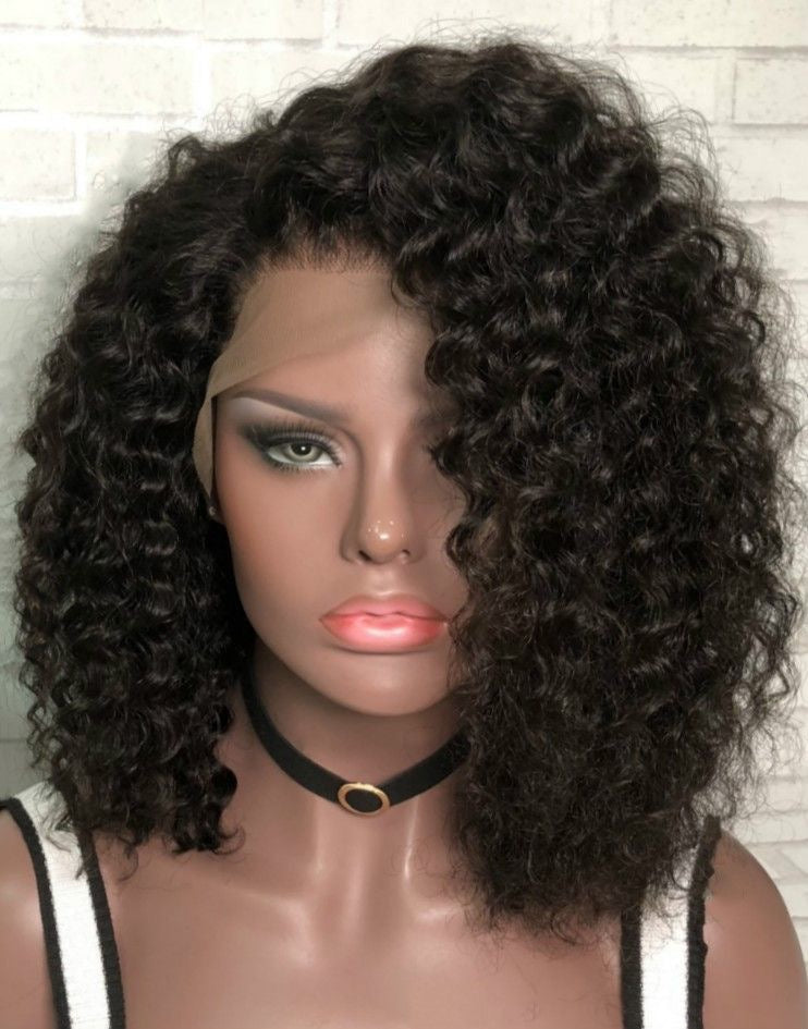 Perruque bouclés Virgin closure 4x4 transparents HD. Bonnet S,M,L,XL